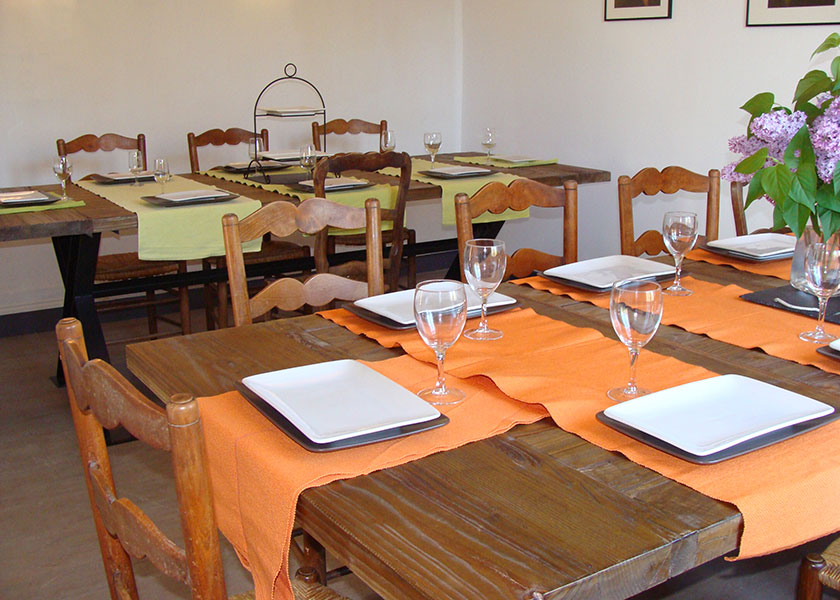 Hamac & Macarons - salle à manger gîte Hamac | Hamac & Macarons - Hamac holidays house dining room